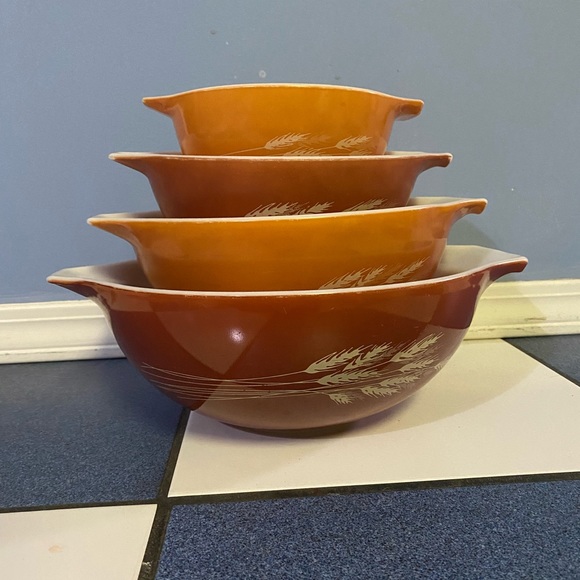 Pyrex Autumn Harvest Cinderella nesting bowls - Picture 1 of 2